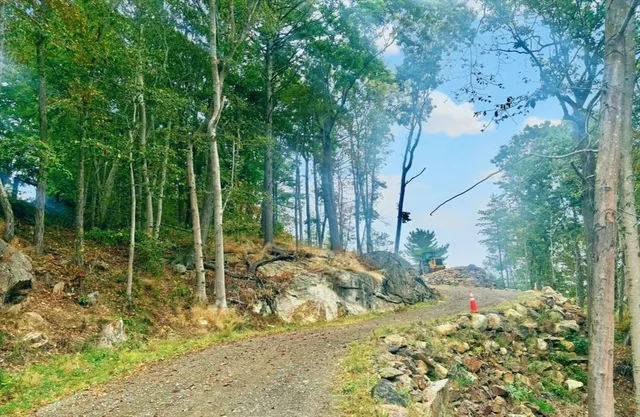 $1,100,000 | 5 Kings Way, Manchester, MA 01944