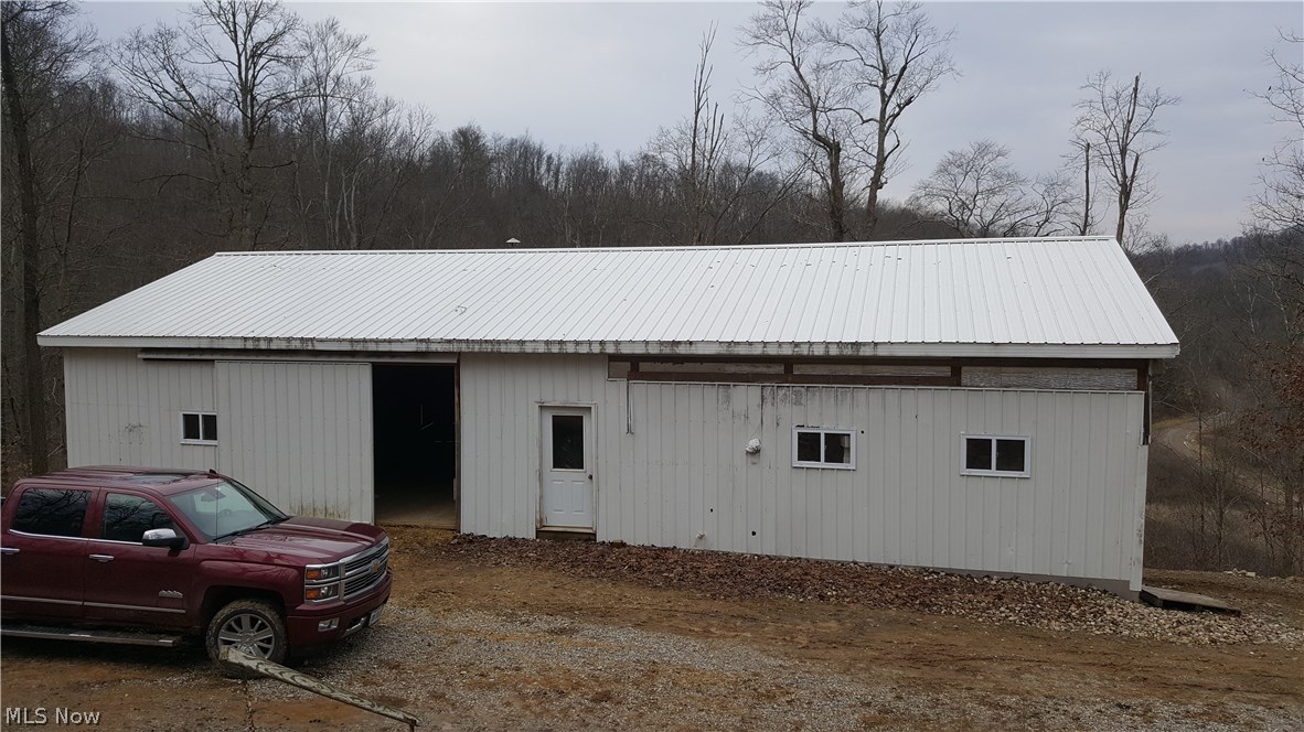 77701 Anderson Road Freeport, OH 43973 - Photo 2 of 12 Gallery Image 2