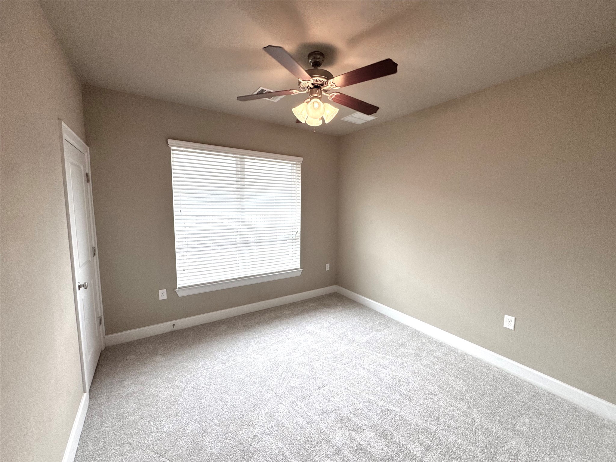 4705 Rosedale Avenue, Unit B Austin, TX 78756 - Photo 16 of 22 Office area upstairs.