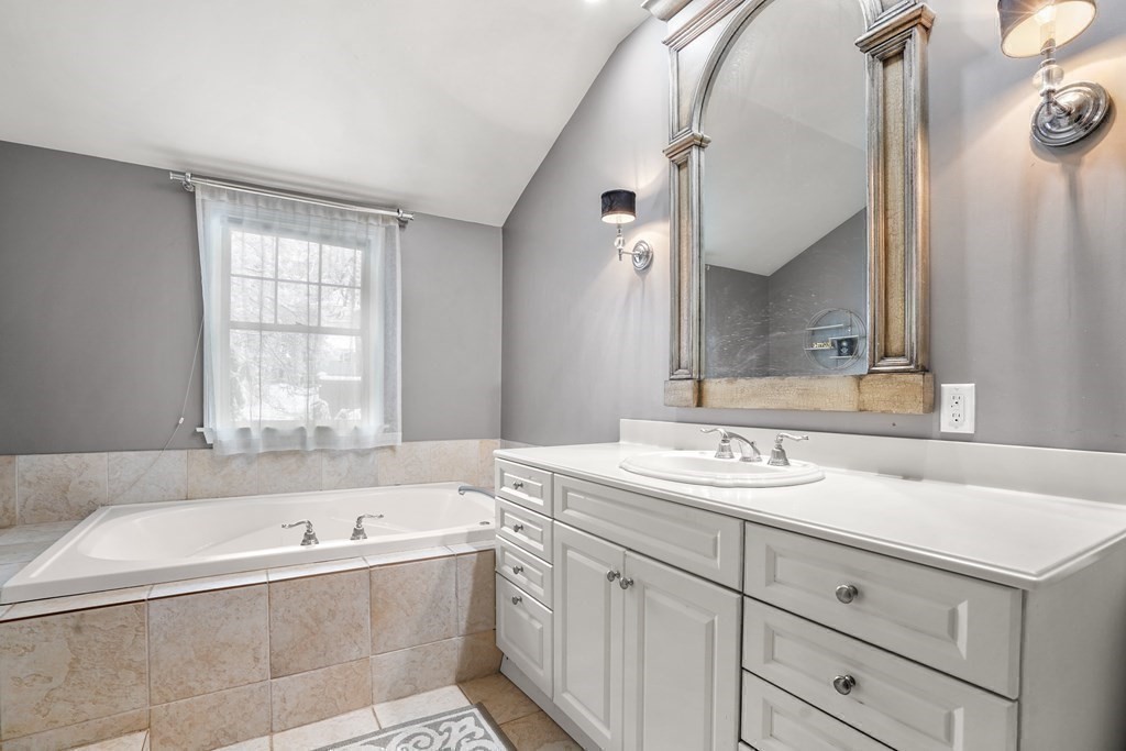 222 Hudson Road Sudbury, MA 01776 - Photo 16 of 42 Gallery Image 16