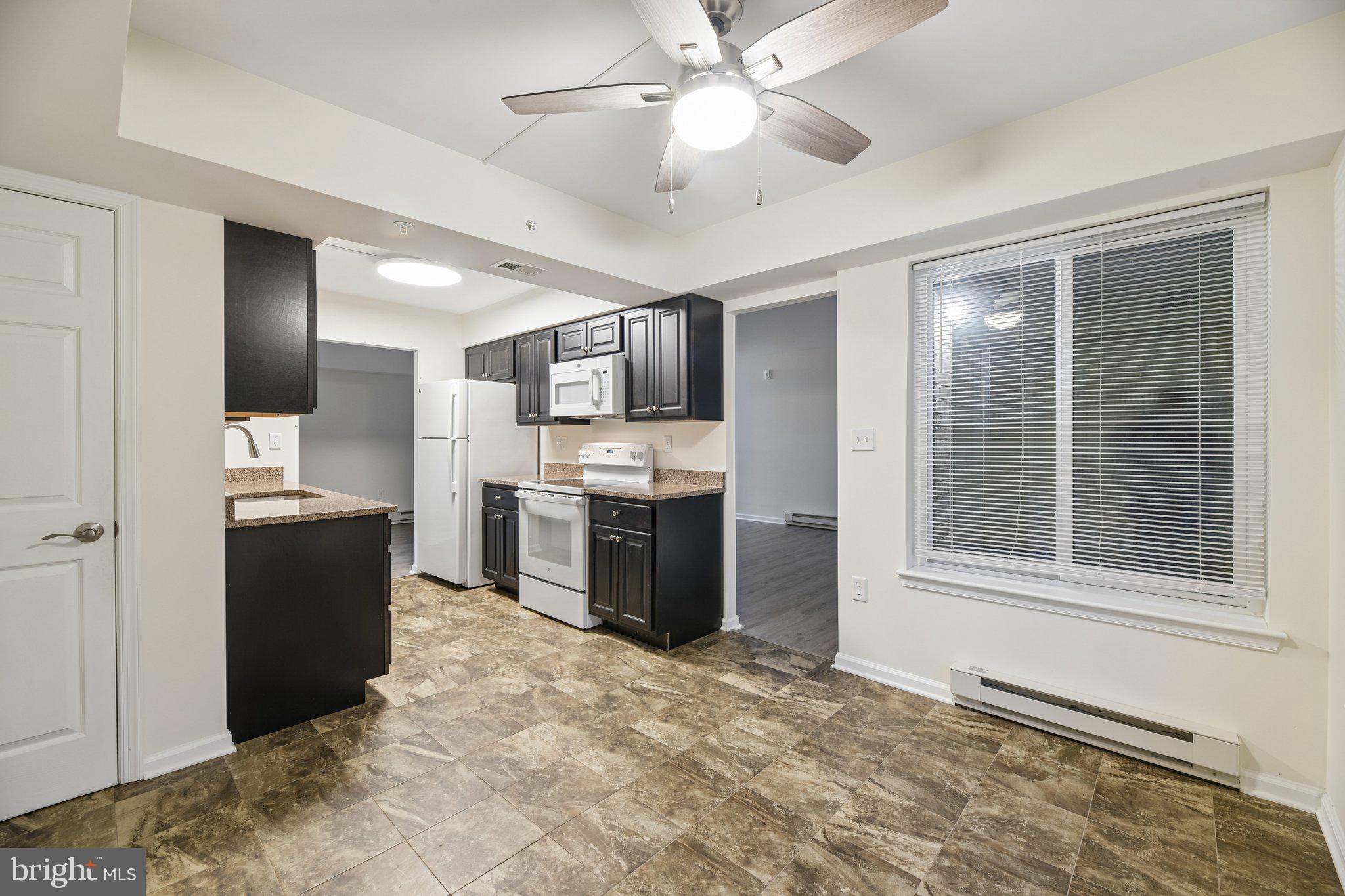 15210 Elkridge Way, Unit 911K Silver Spring, MD 20906 - Photo 4 of 37 Kitchen