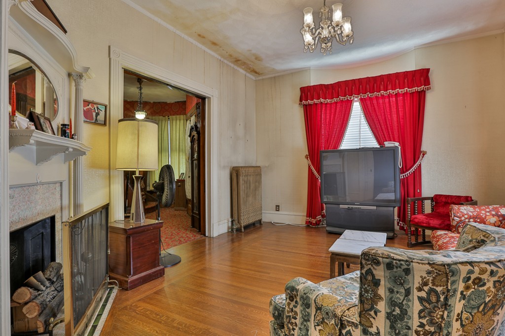 24 Tudor Street Chelsea, MA 02150 - Photo 5 of 9