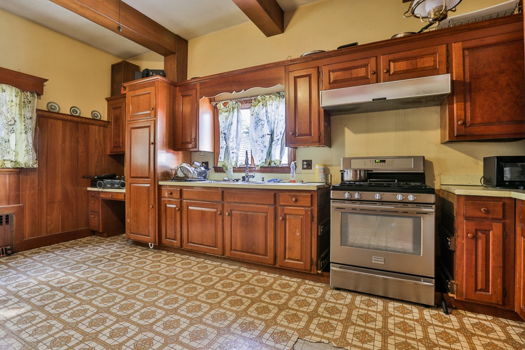 24 Tudor Street Chelsea, MA 02150 - Photo 8 of 9