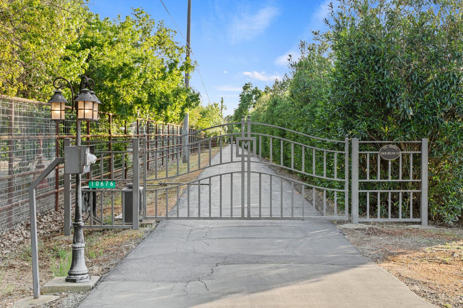 10676 Wilton Road Elk Grove, CA 95624 - Photo 20 of 82