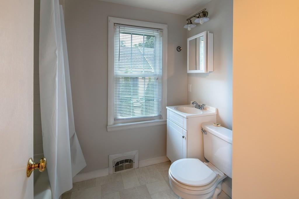 53 Prospect Road Mattapoisett, MA 02739 - Photo 9 of 15 Gallery Image 9