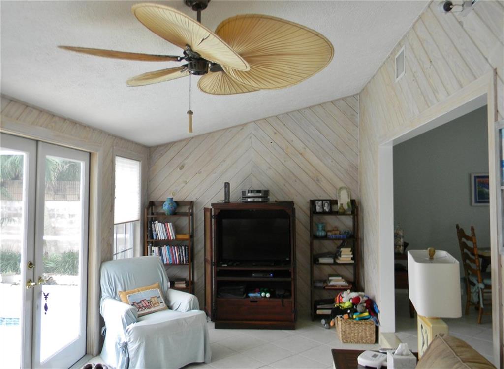 1480 Southwest Dyer Point Road Palm City, FL 34990 - Photo 13 of 27 Gallery Image 13