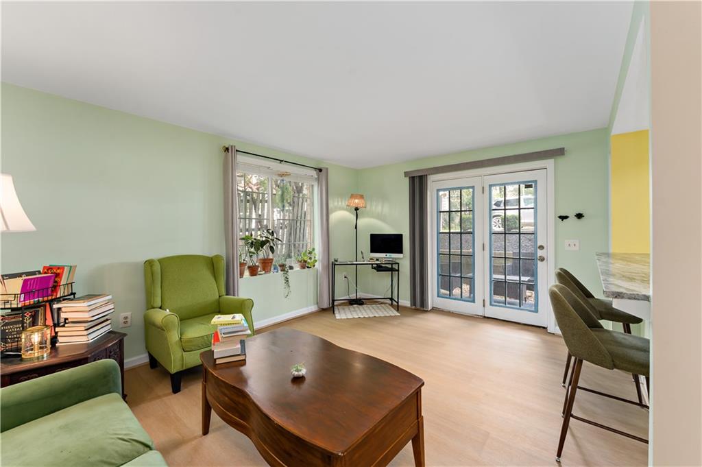 3266 Ward Street, Unit 3 Pittsburgh, PA 15213 - Photo 3 of 38