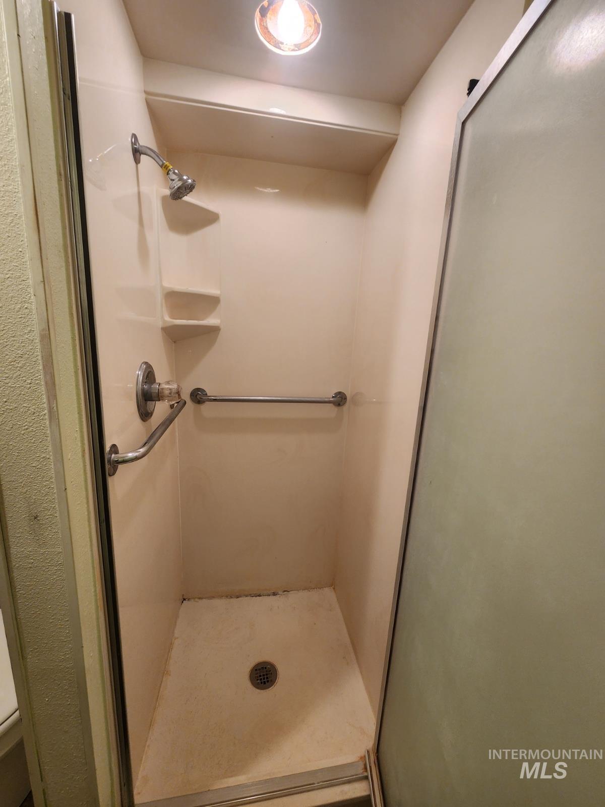 219 South 7th Street Nyssa, OR 97913 - Photo 13 of 29 Full bathroom featuring a shower stall