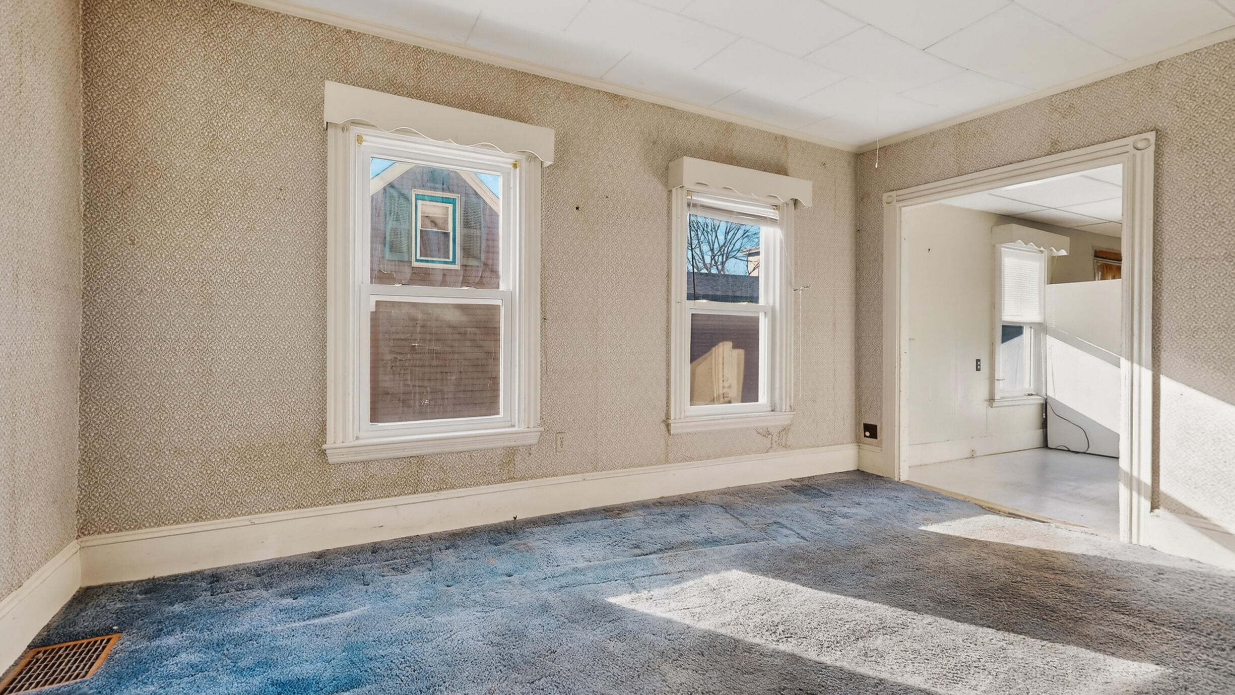 21 Madison Street Portland, ME 04101 - Photo 13 of 35 21-Madison-Street-Portland-01172026_1209