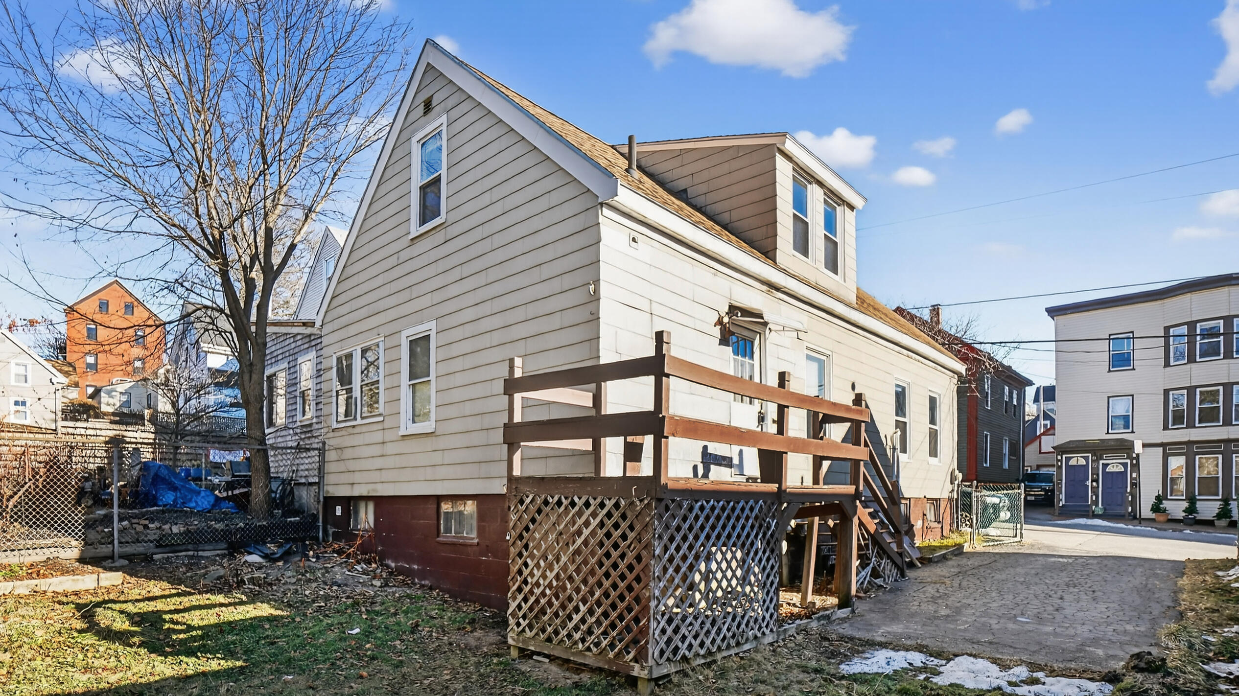 21 Madison Street Portland, ME 04101 - Photo 2 of 35 DSC01403