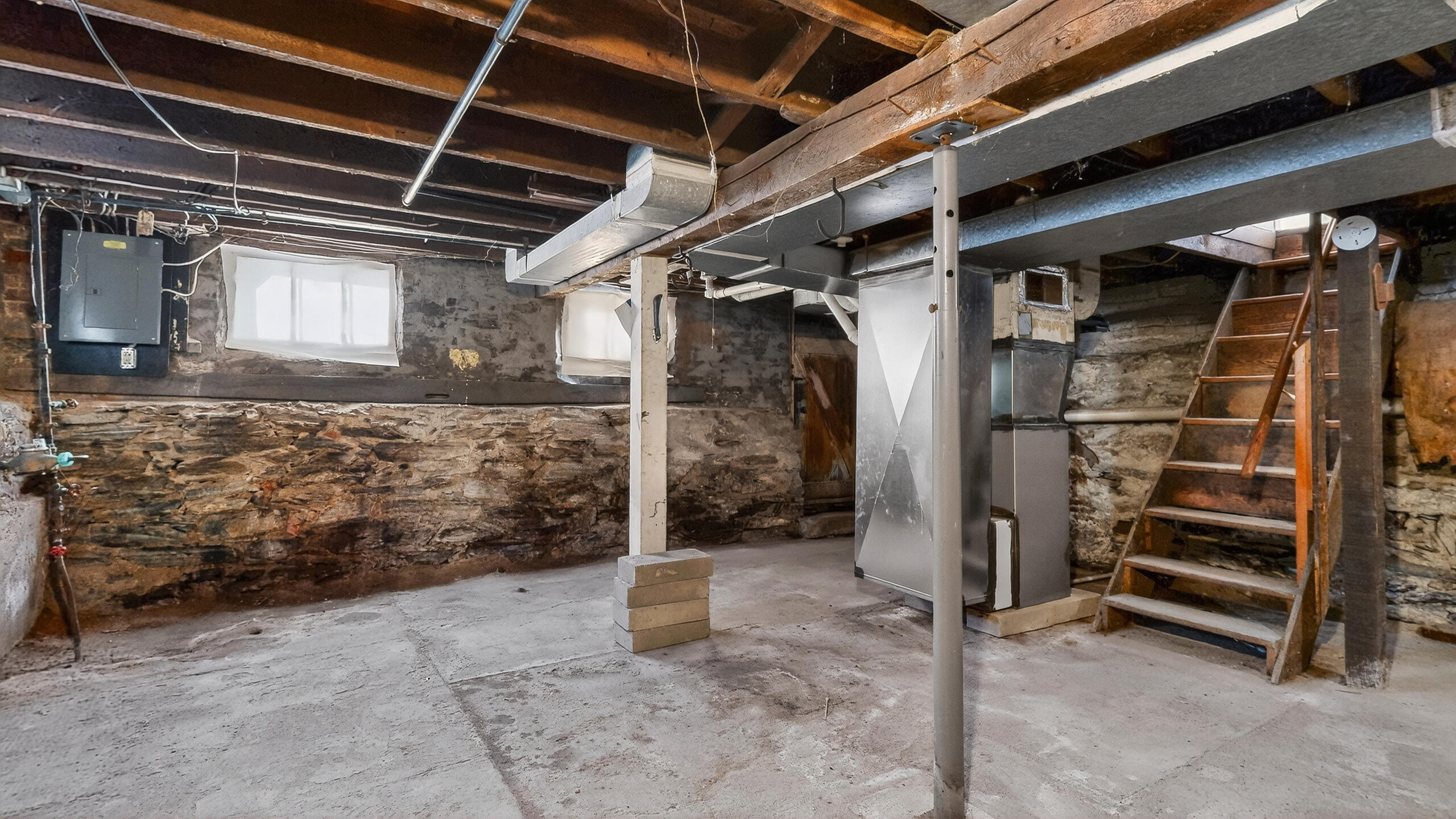 21 Madison Street Portland, ME 04101 - Photo 30 of 35 21-Madison-Street-Portland-01172026_1225