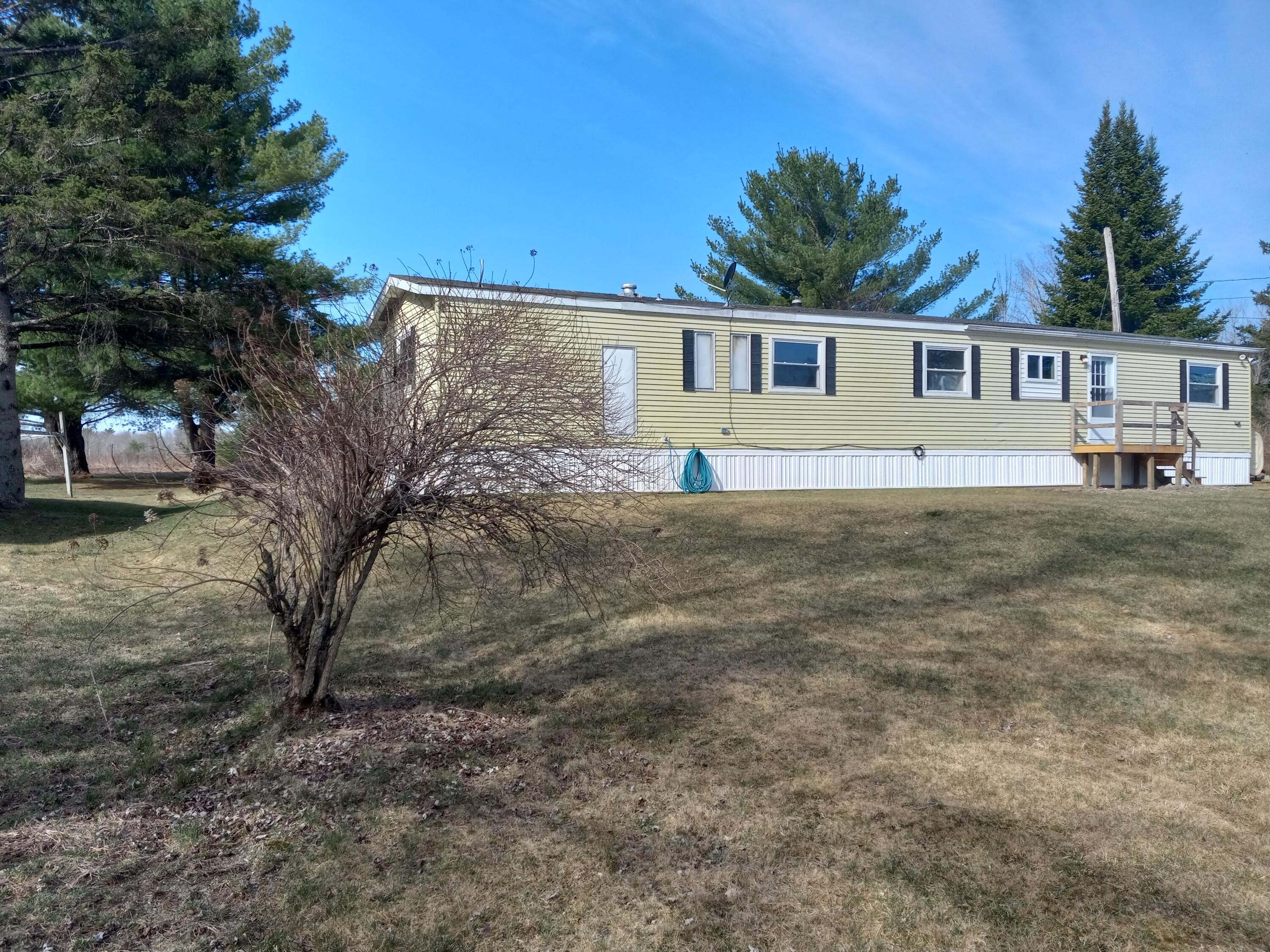60 Hill Road Clinton, ME 04927 - Photo 1 of 20 1