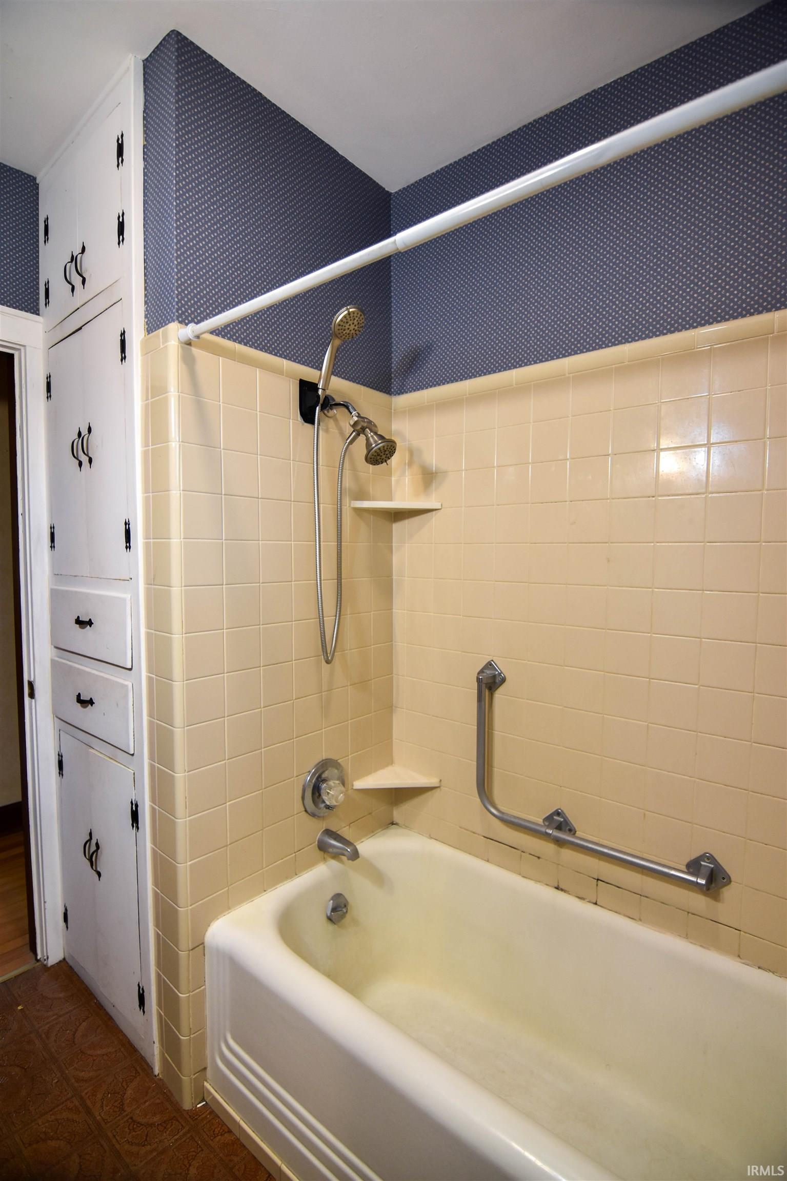 5900 Newburgh Road Evansville, IN 47715 - Photo 16 of 50 Gallery Image 16