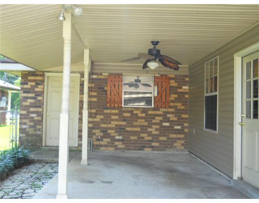 402 Barton Avenue Luling, LA 70070 - Photo 2 of 10