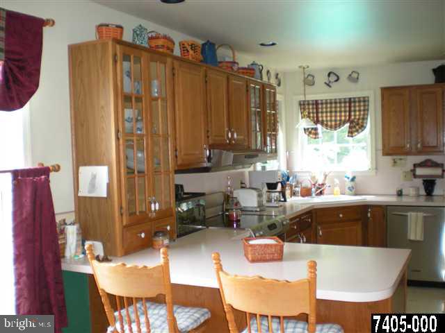 430 Green Valley Road York, PA 17403 - Photo 7 of 25 Gallery Image 7