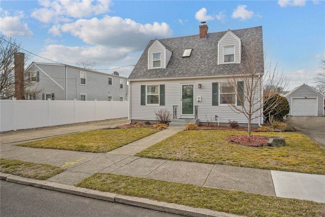213 Woodhaven Road Pawtucket, RI 02861 - Photo 5 of 42 Gallery Image 5