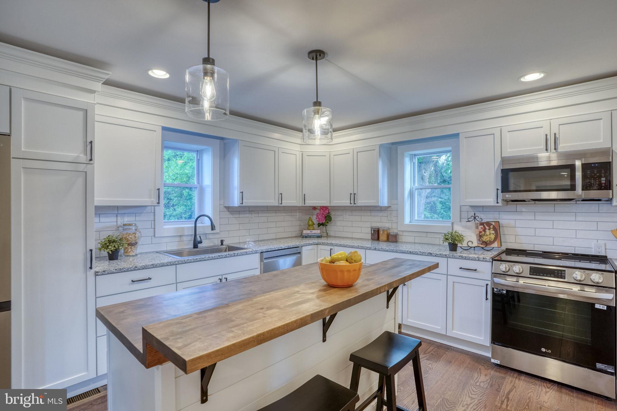 14161 Union Street Milton, DE 19968 - Photo 2 of 28 BUTCHER BLOCK ISLAND