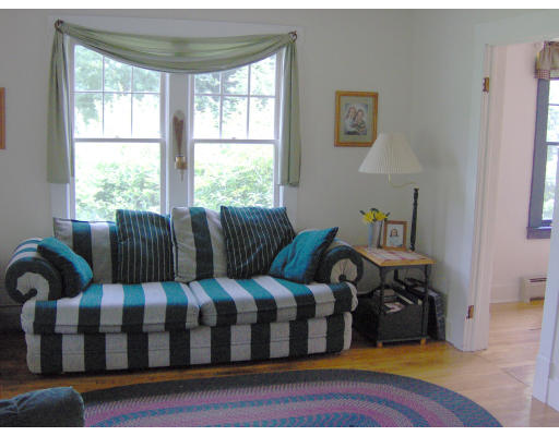 26 Cross Road Hampden, MA 01036 - Photo 4 of 18