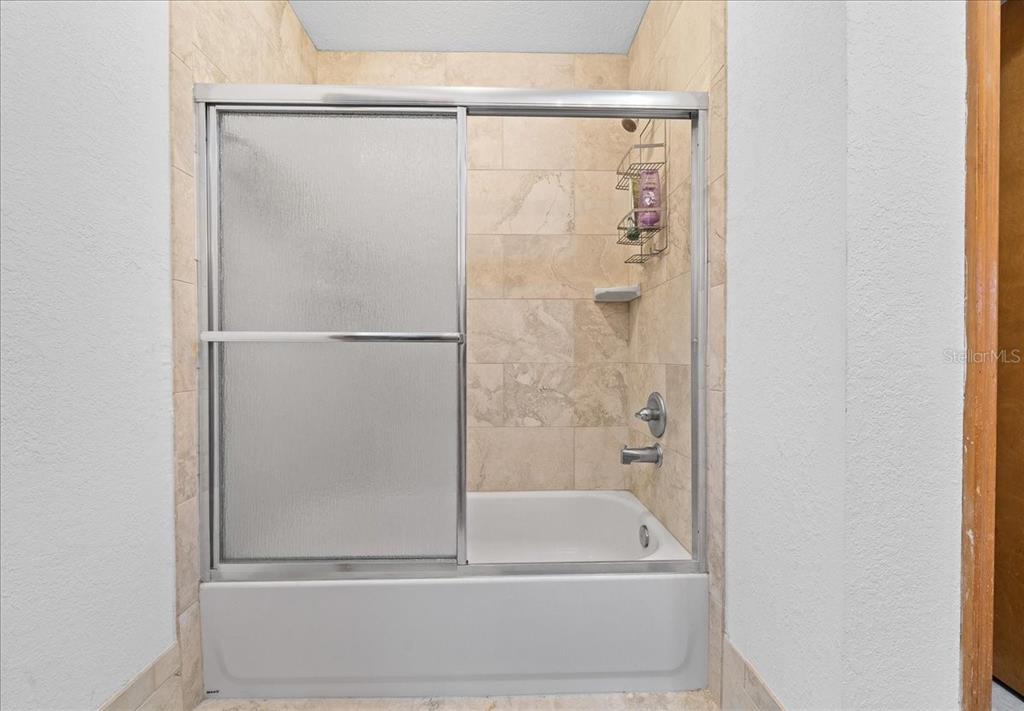 750 Southwest 91st Place Ocala, FL 34476 - Photo 26 of 51 a bathroom with a bathtub