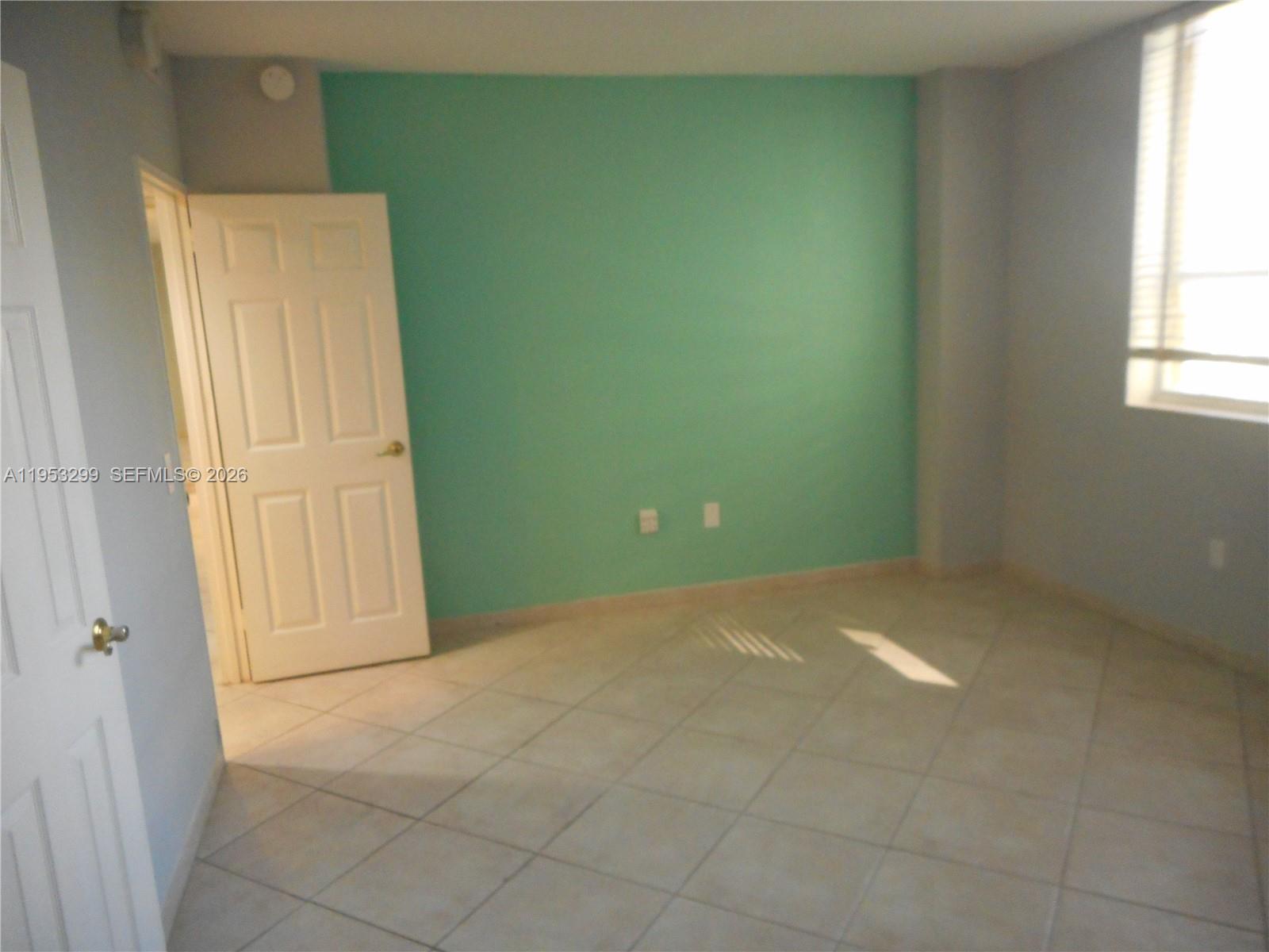 10185 Collins Avenue, Unit 1002 Bal Harbour, FL 33154 - Photo 16 of 27 a view of an empty room