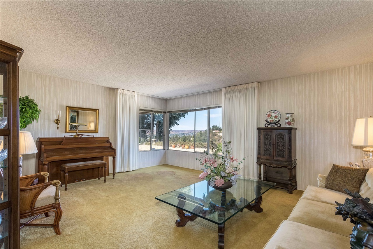 2274 Windmill View Road El Cajon, CA 92020 - Photo 5 of 25