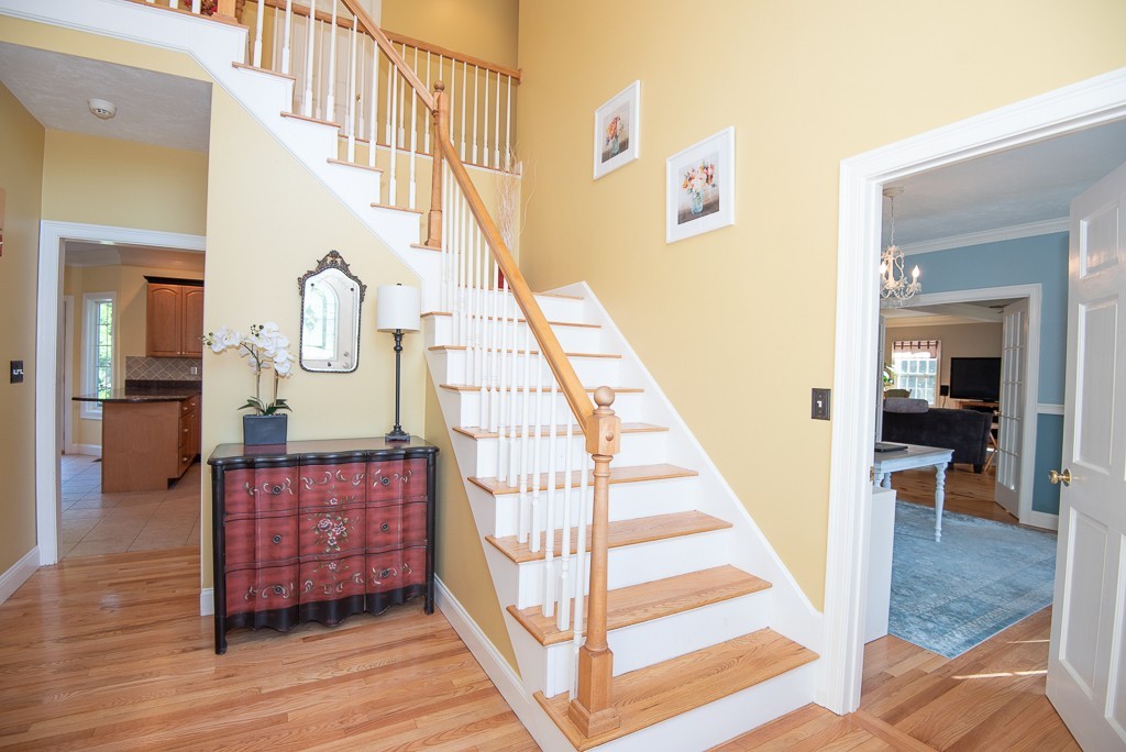 24 Welsh Road Sutton, MA 01590 - Photo 5 of 30