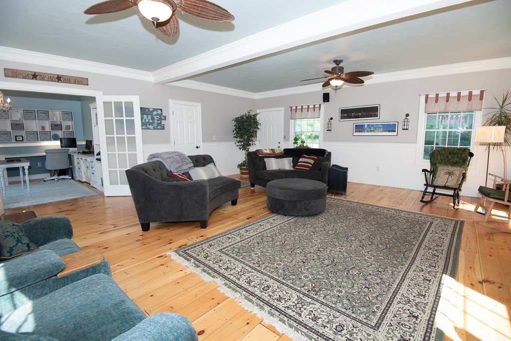 24 Welsh Road Sutton, MA 01590 - Photo 8 of 30