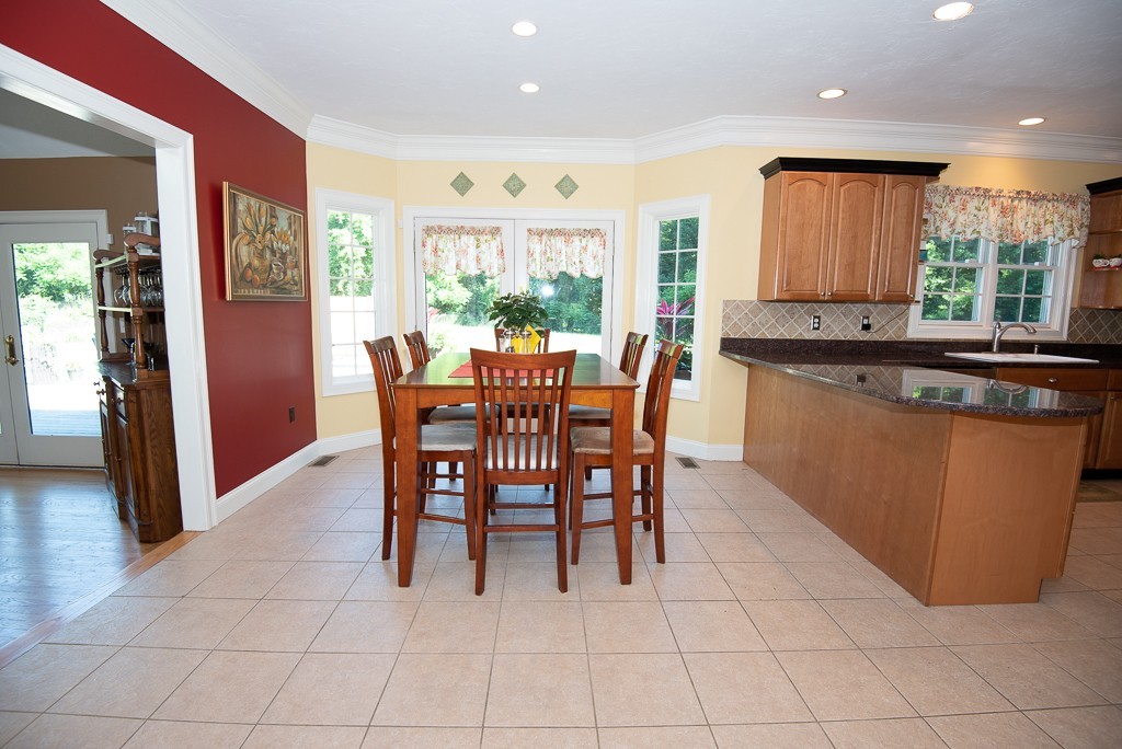24 Welsh Road Sutton, MA 01590 - Photo 10 of 30