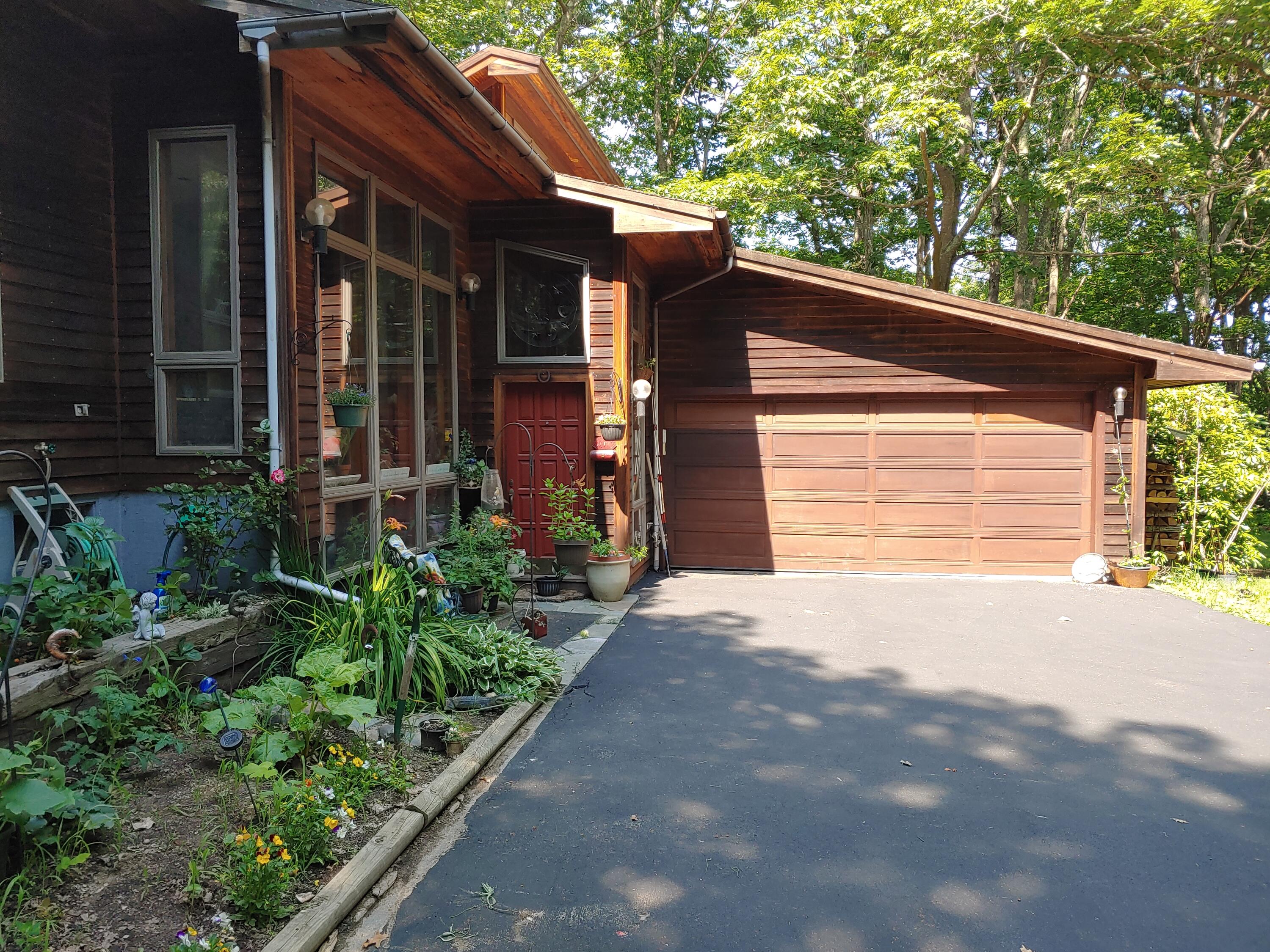 194 Shore Road Cape Neddick, ME 03902 - Photo 3 of 59 Garage