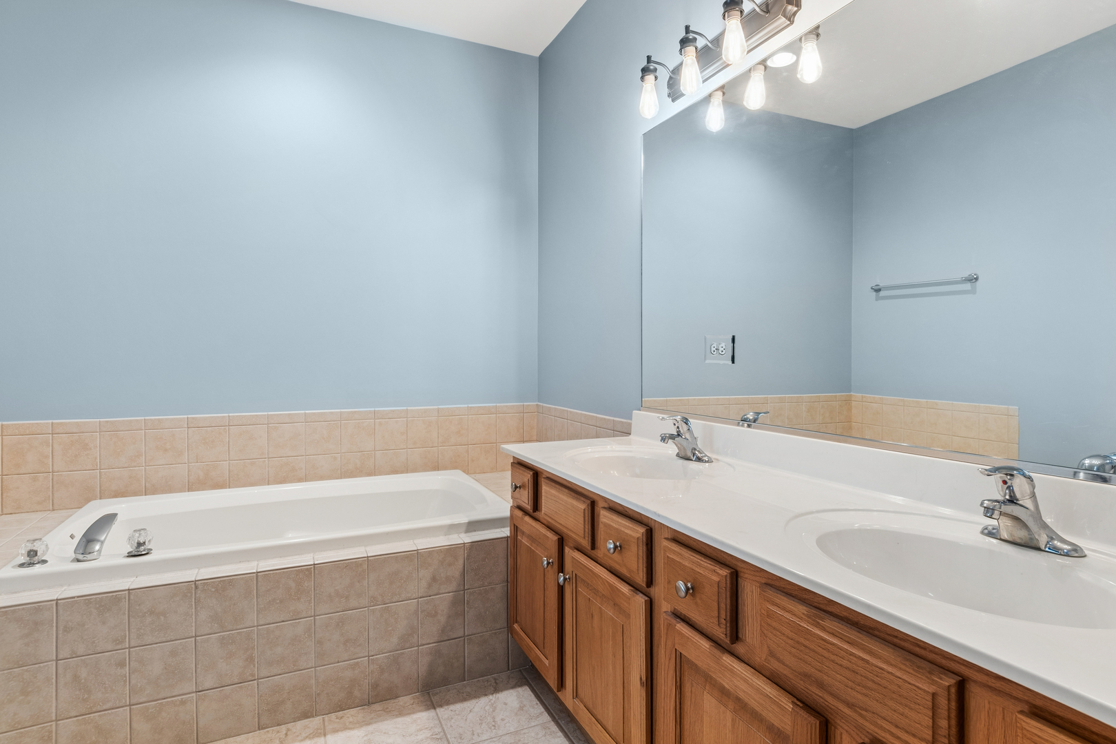 1869 Wagner Road Batavia, IL 60510 - Photo 12 of 24