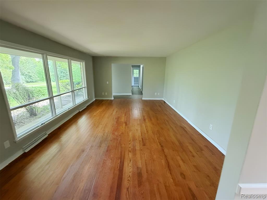 140 Darwin Road Pinckney, MI 48169 - Photo 3 of 18