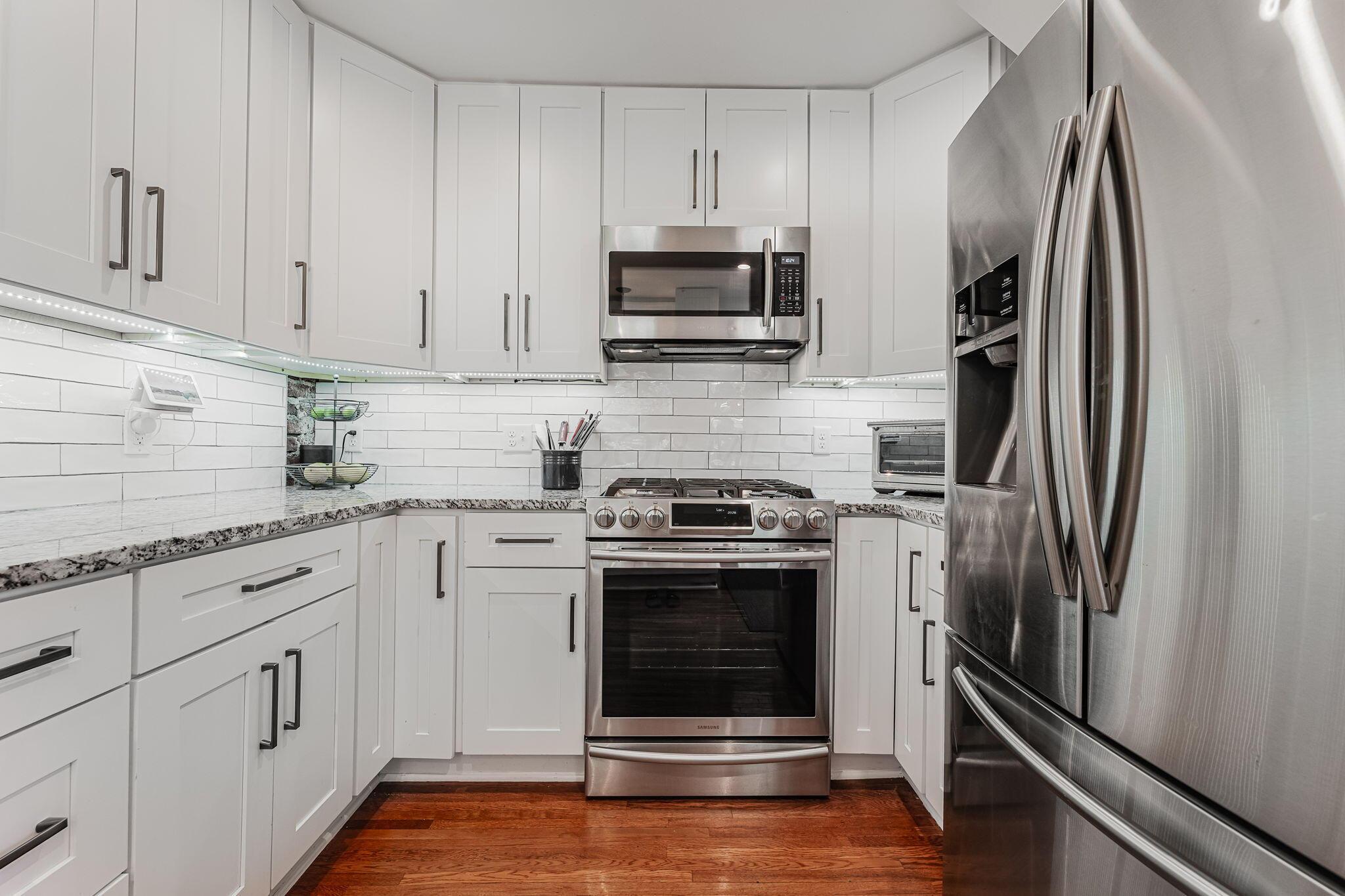 867 Oxley Road Columbus, OH 43212 - Photo 25 of 66 Kitchen