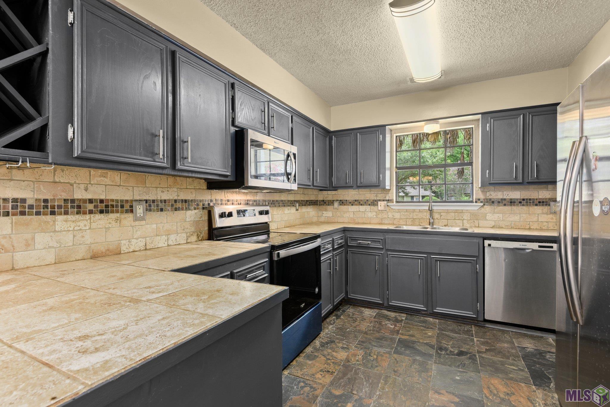 9232 Fox Run Avenue Baton Rouge, LA 70808 - Photo 9 of 22 Gallery Image 9