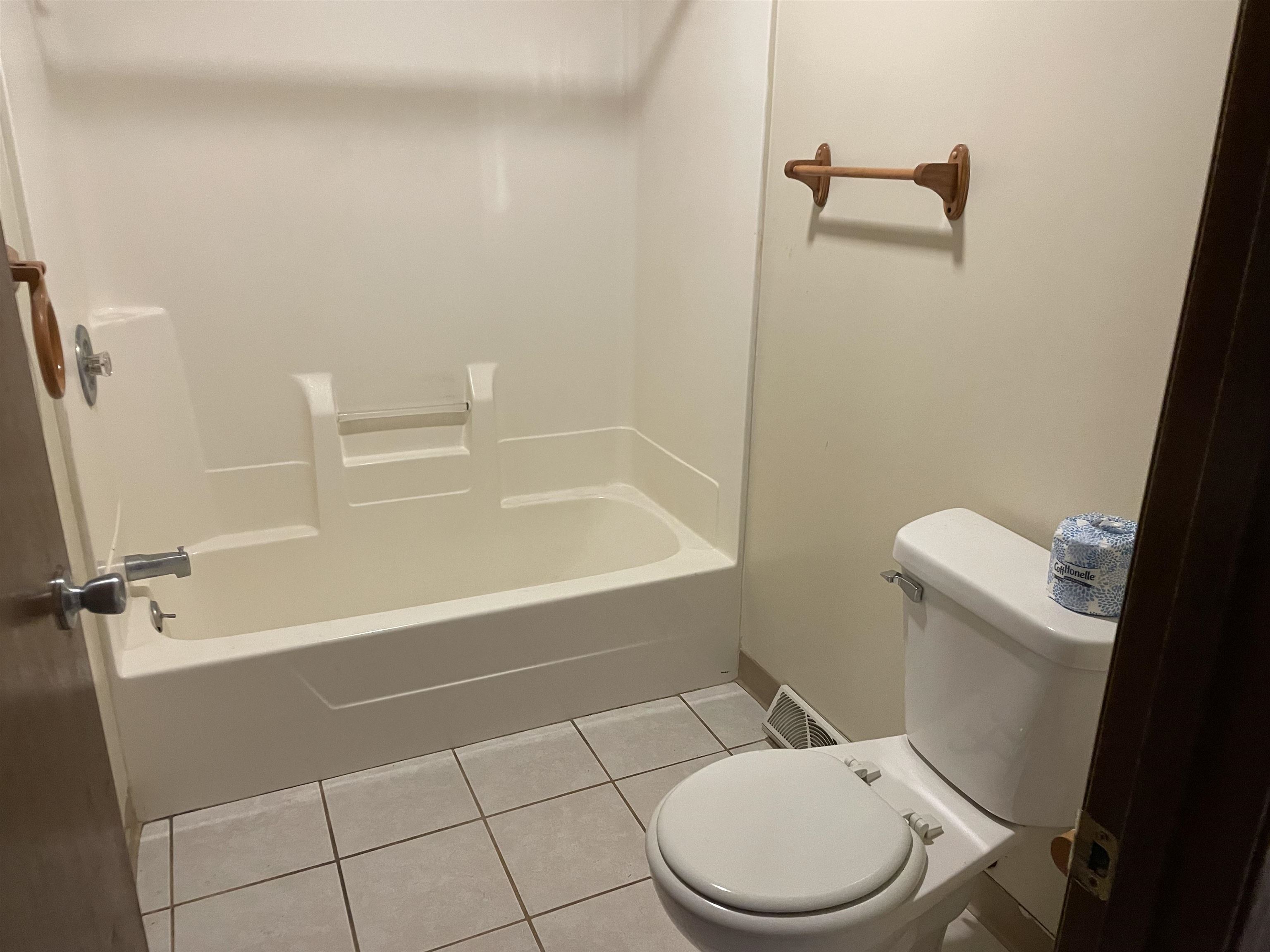 N15033 Dutton Road Amberg, WI 54102 - Photo 14 of 20