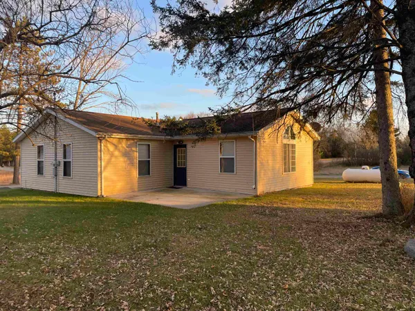 $229,900 | N15033 Dutton Road, Amberg, WI 54102