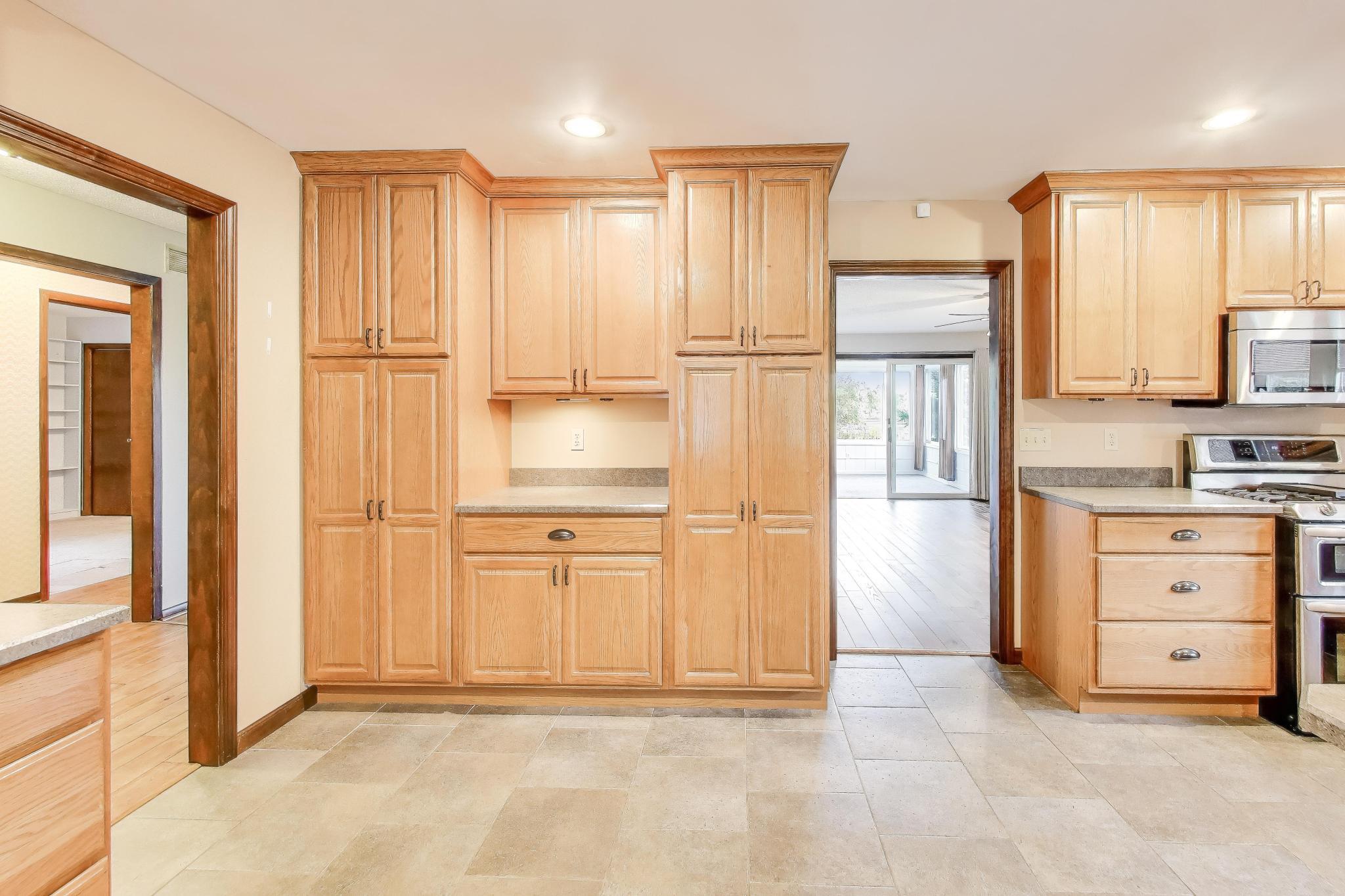 505 East Burdick Road Chesterton, IN 46304 - Photo 14 of 75 2048x1364