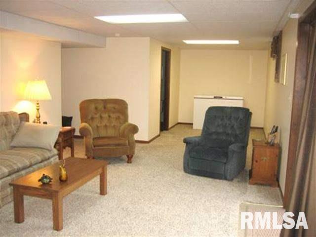 3106 Maplecrest Road Bettendorf, IA 52722 - Photo 16 of 22