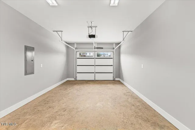 $1,995 | 546 Gray Station Road, Johnson City, TN 37615