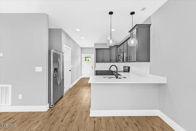 $1,995 | 546 Gray Station Road, Johnson City, TN 37615