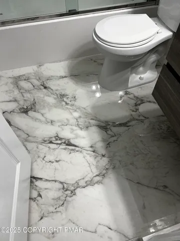 $2,200 | 105 Wills Court, Bushkill, PA 18324