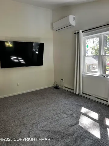 $2,200 | 105 Wills Court, Bushkill, PA 18324