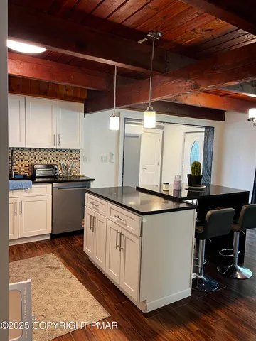 $2,200 | 105 Wills Court, Bushkill, PA 18324