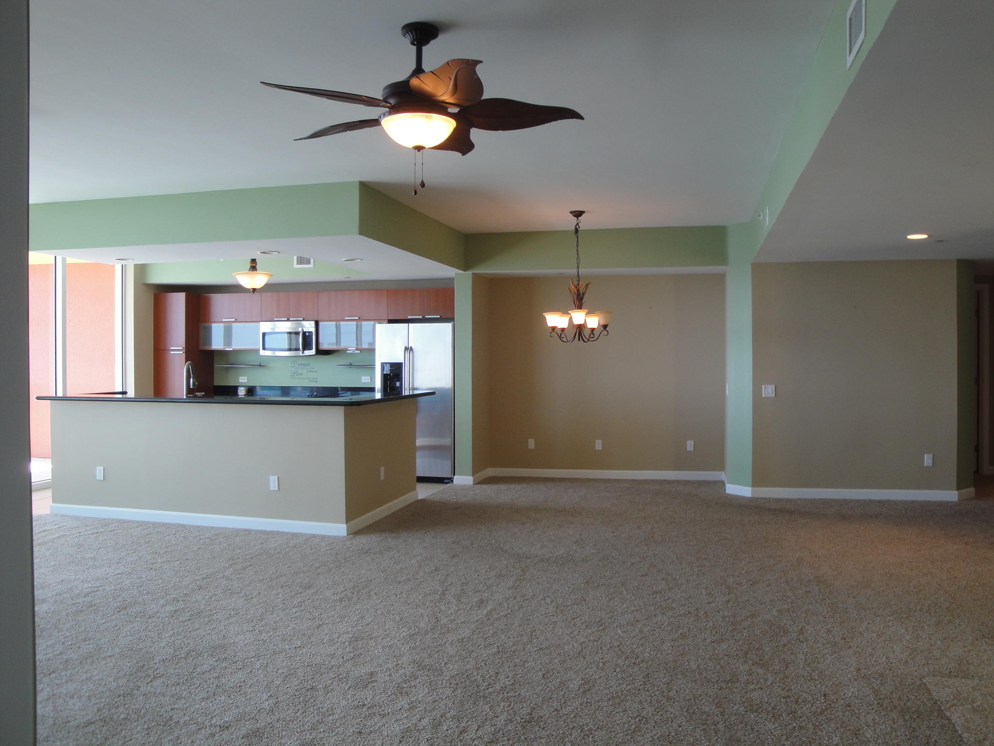 2640 Lake Shore Drive, Unit 2307 Riviera Beach, FL 33404 - Photo 22 of 77 KITCHEN+DINING ROOM (2)