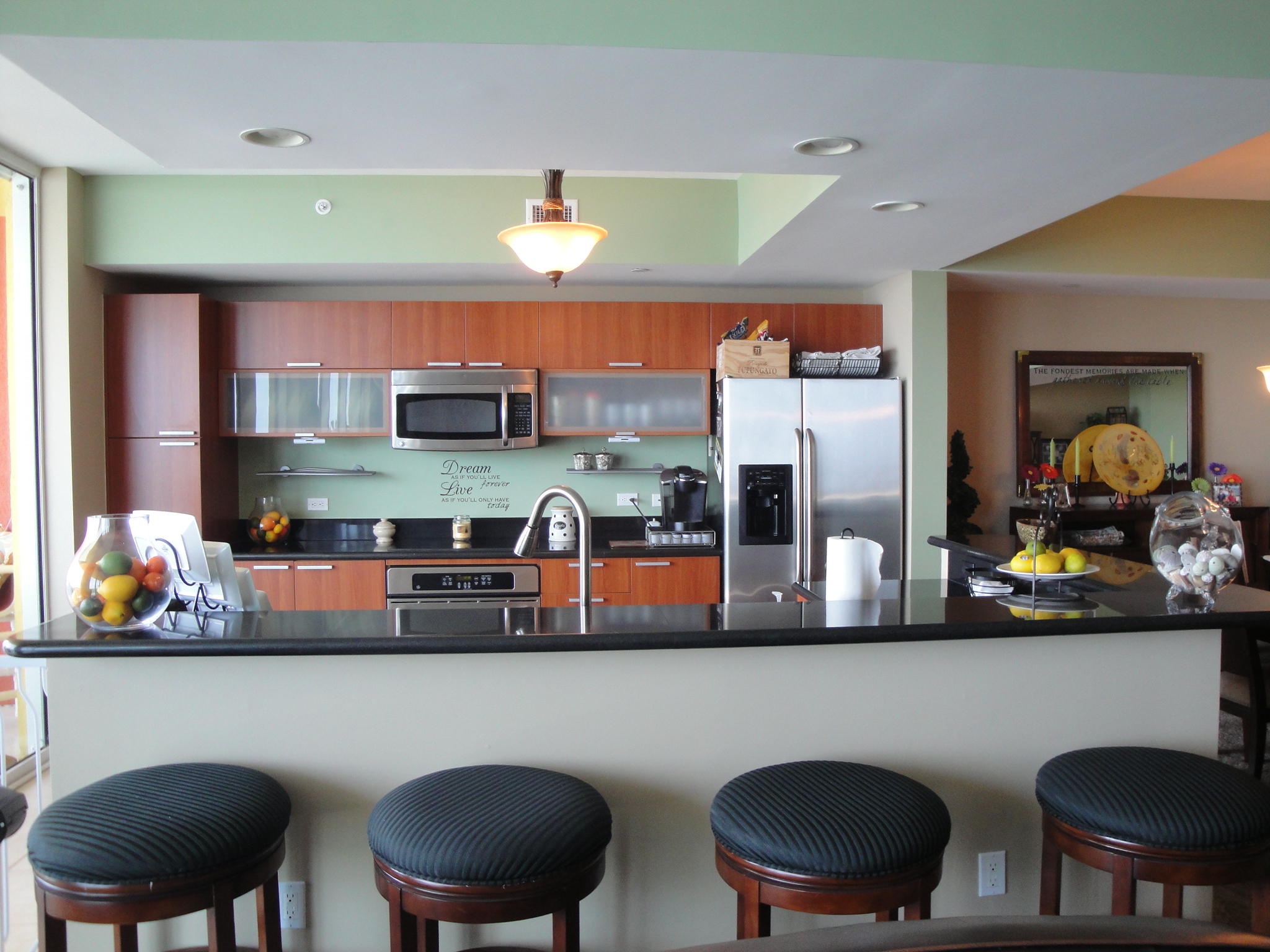 2640 Lake Shore Drive, Unit 2307 Riviera Beach, FL 33404 - Photo 32 of 77 KITCHEN+DINING ROOM (12)