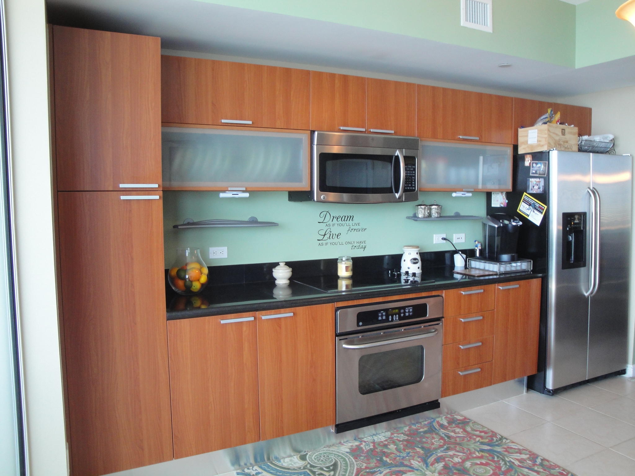 2640 Lake Shore Drive, Unit 2307 Riviera Beach, FL 33404 - Photo 33 of 77 KITCHEN+DINING ROOM (13)