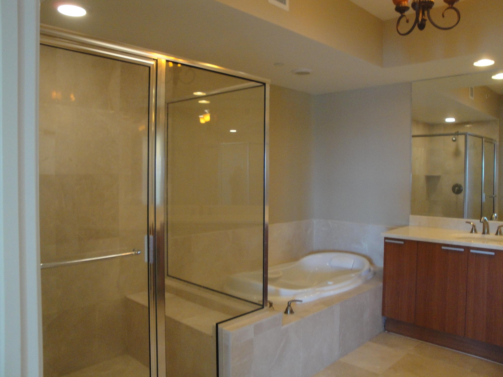 2640 Lake Shore Drive, Unit 2307 Riviera Beach, FL 33404 - Photo 45 of 77 MASTER BATHROOM (5)