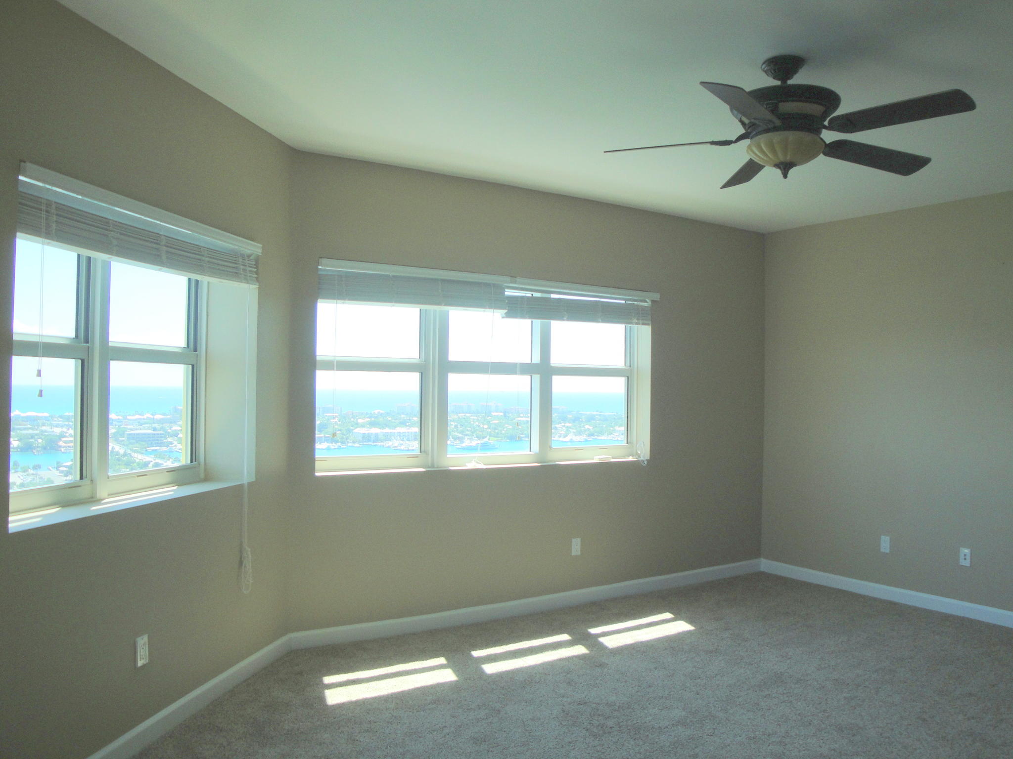 2640 Lake Shore Drive, Unit 2307 Riviera Beach, FL 33404 - Photo 49 of 77 MASTER BEDROOM (4)