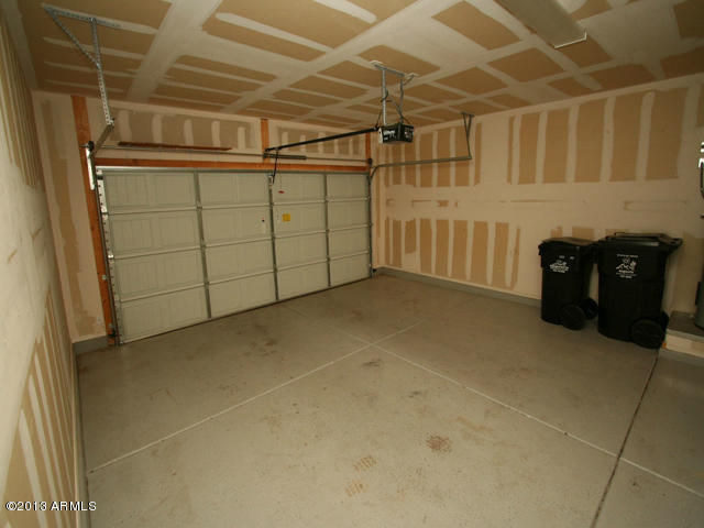 20823 East Frontier Road Red Rock, AZ 85145 - Photo 31 of 33 023-399766 Garage