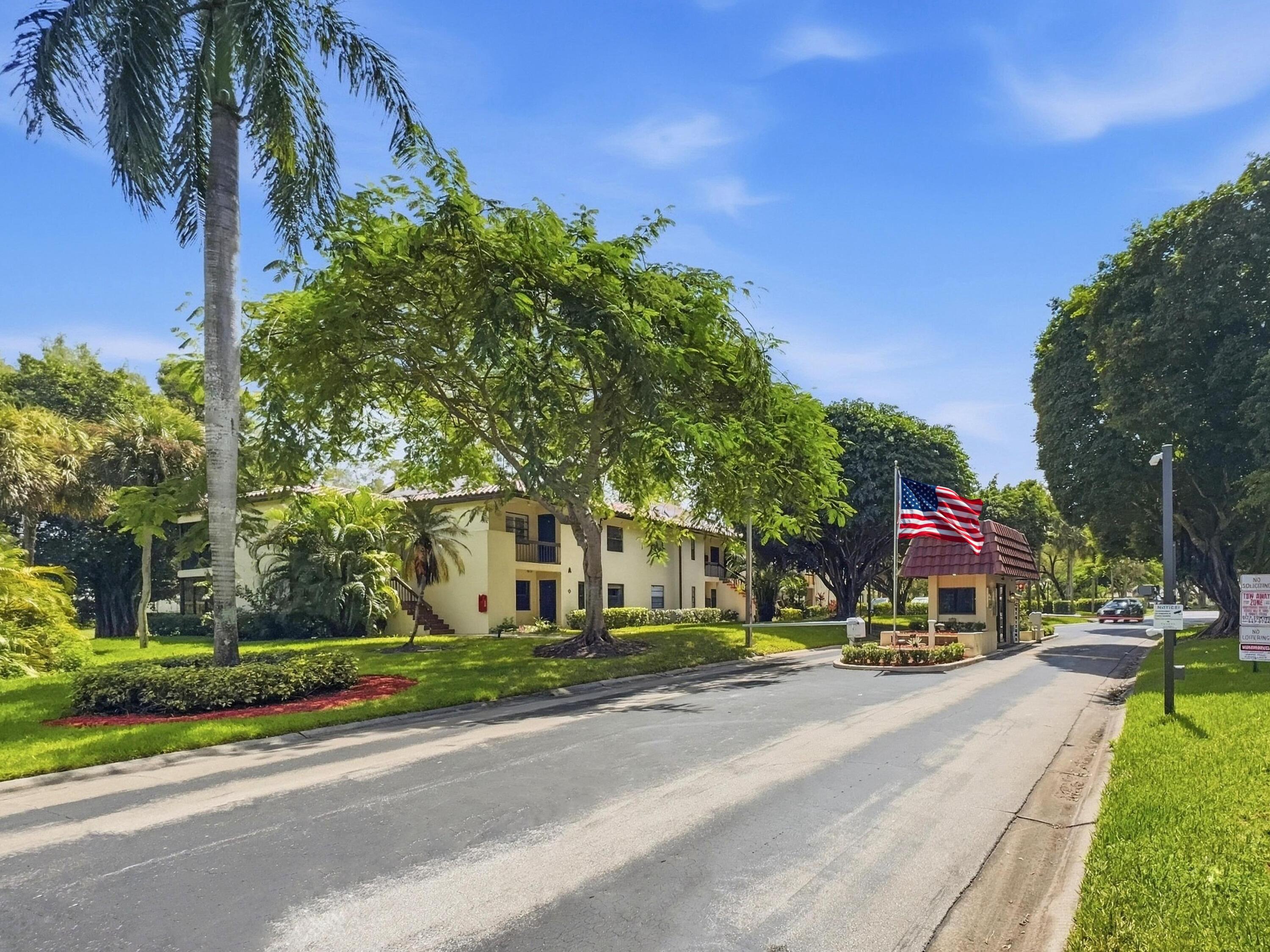 21621 Arriba Real, Unit 1I Boca Raton, FL 33433 - Photo 35 of 44 Gate