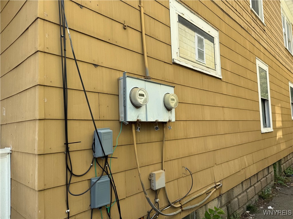 830 17th Street Niagara Falls, NY 14301 - Photo 17 of 18